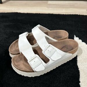 Birkenstock Platform White! Size 39 (womens 8)